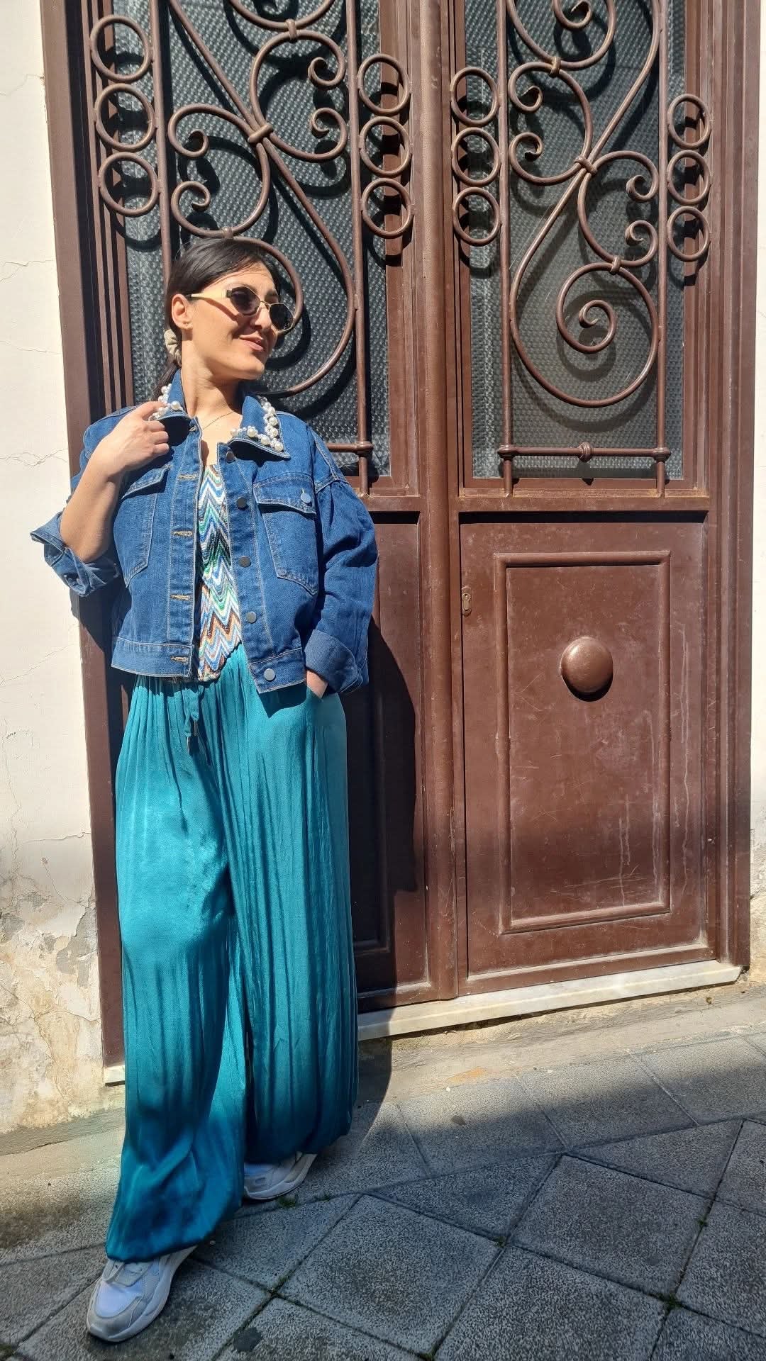 Giacca di Jeans con Colletto di Perle