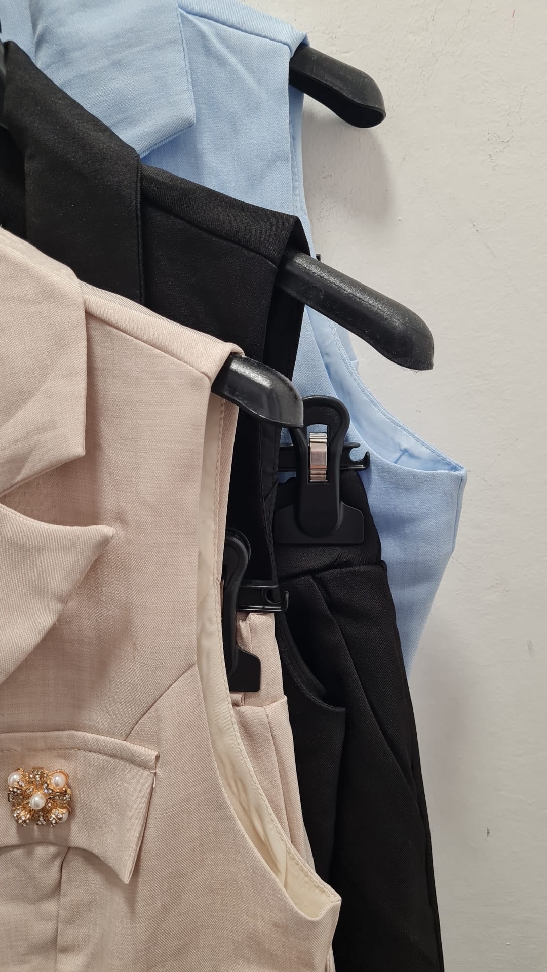 Coordinato Gilet con Bottoni Gioiello e Pantalone