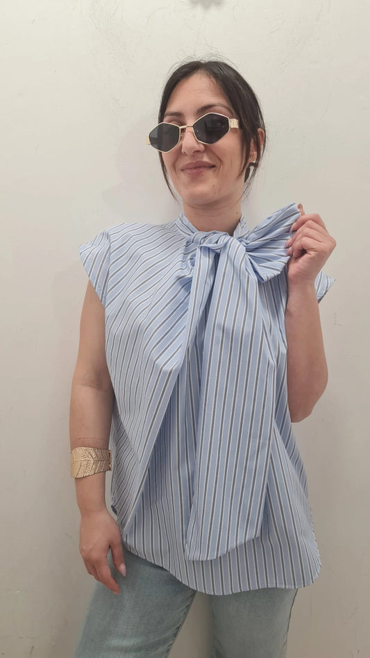 Camicia a Righe con Fiocco