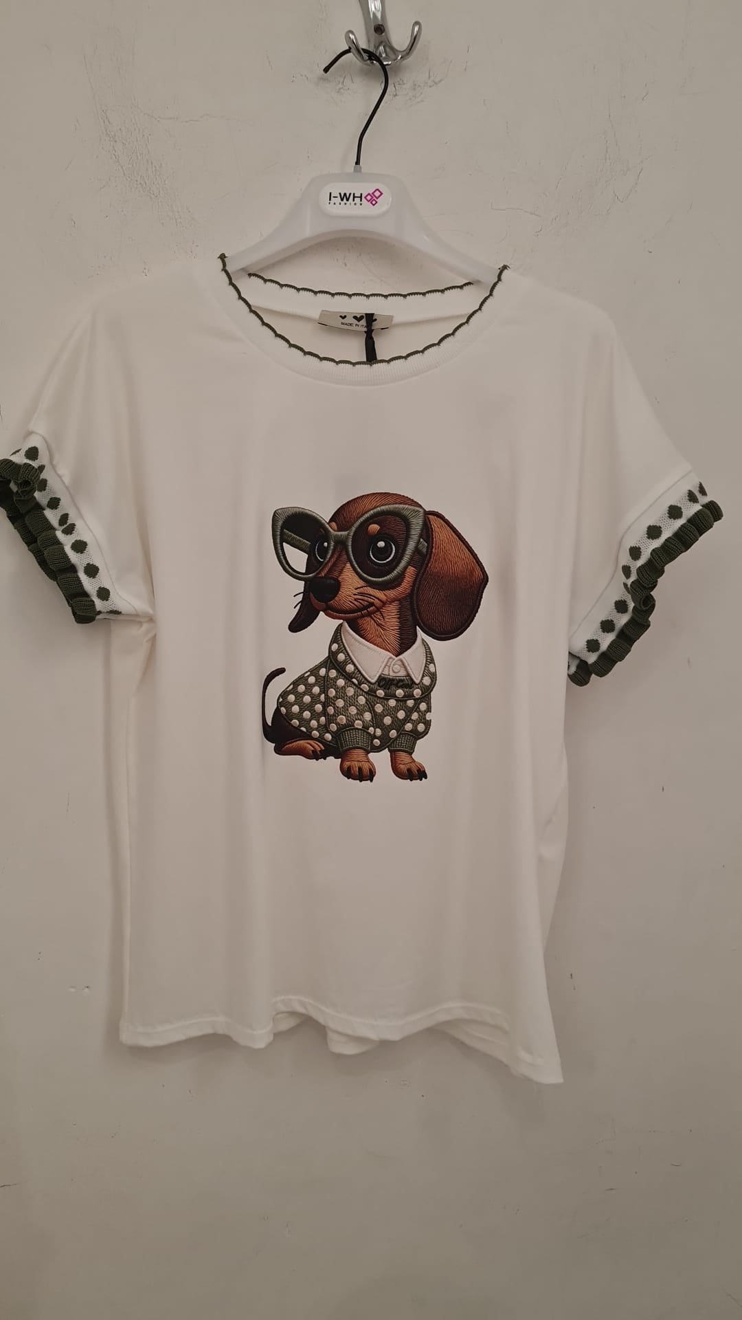 T-Shirt Bassotto con Volant sulle Maniche