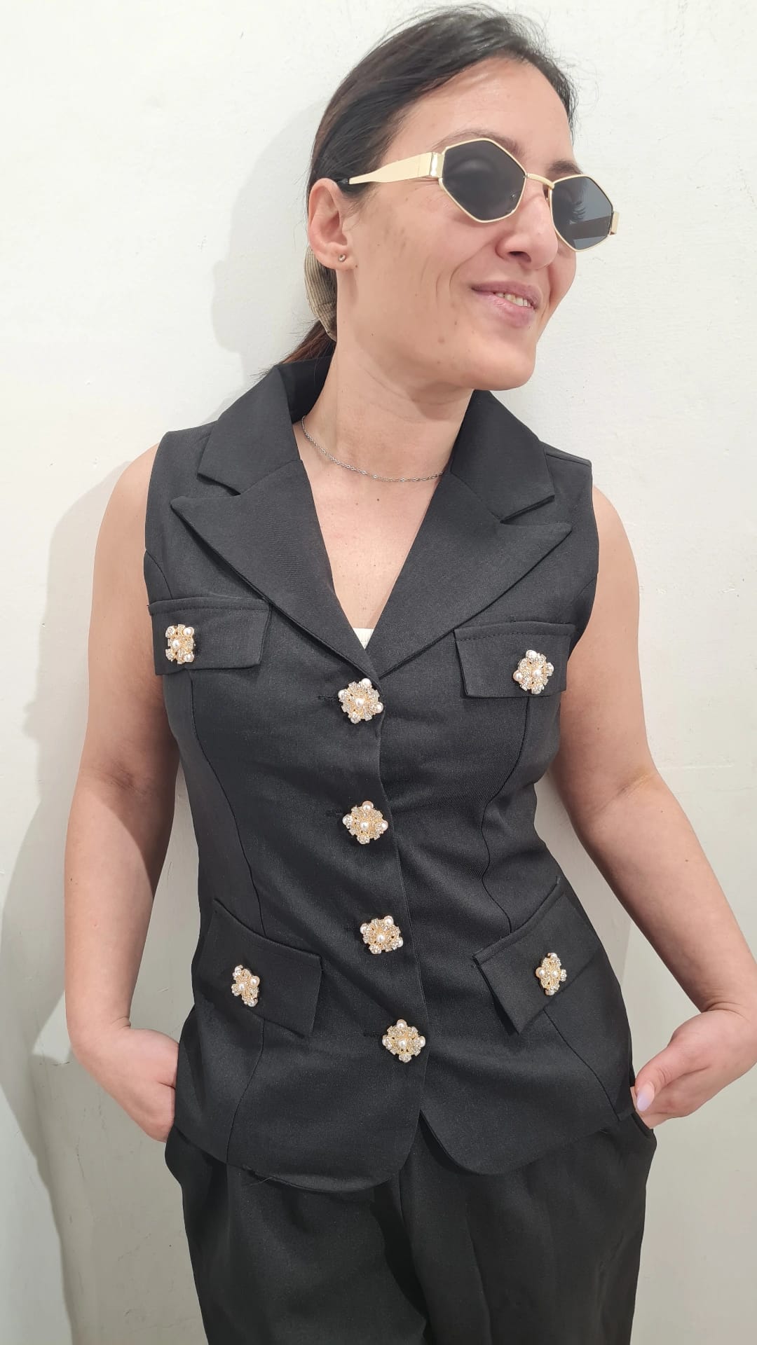 Coordinato Gilet con Bottoni Gioiello e Pantalone