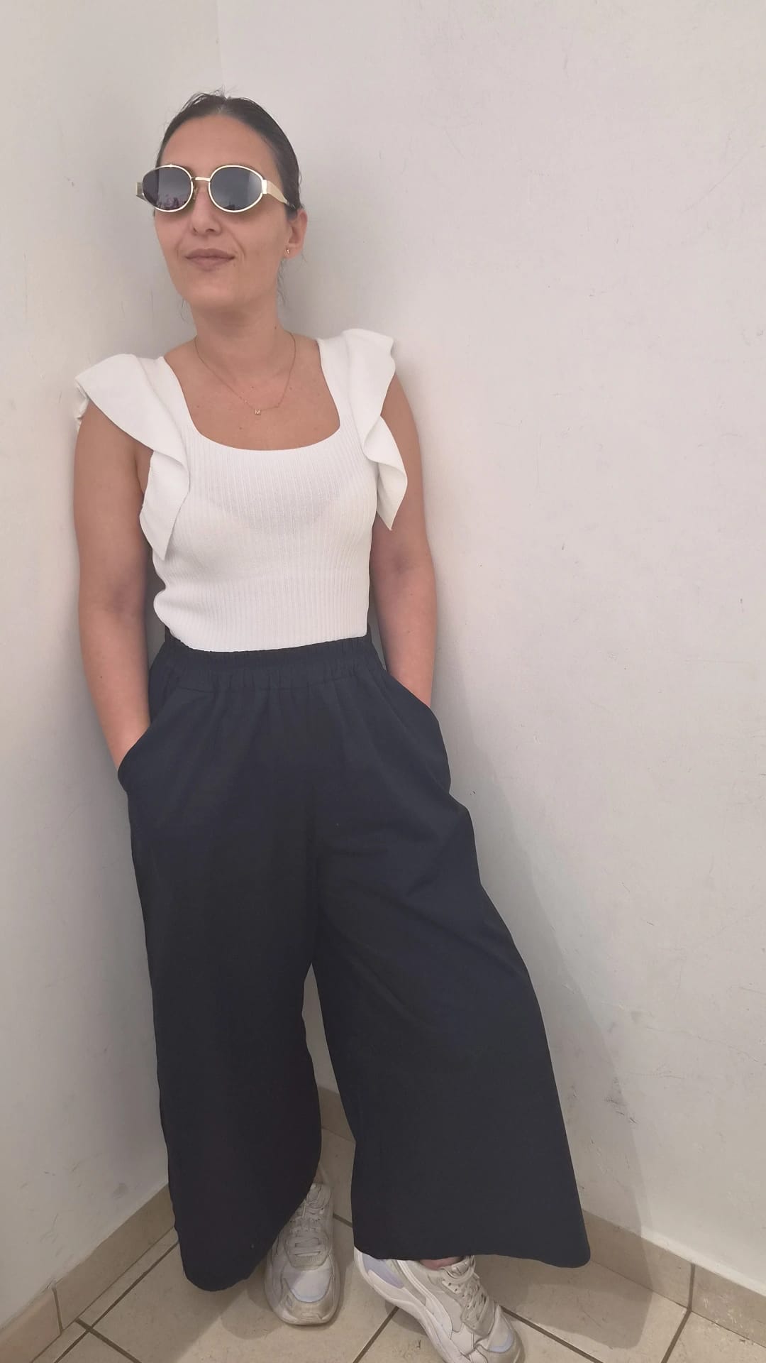 Maglia con volant donna vista frontale