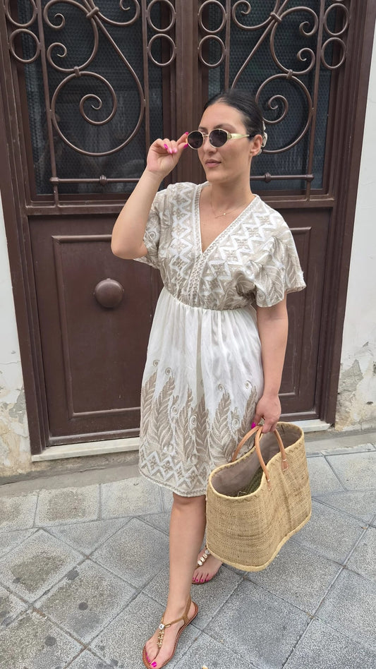 Abito corto Positano donna con ricamo floreale vista frontale